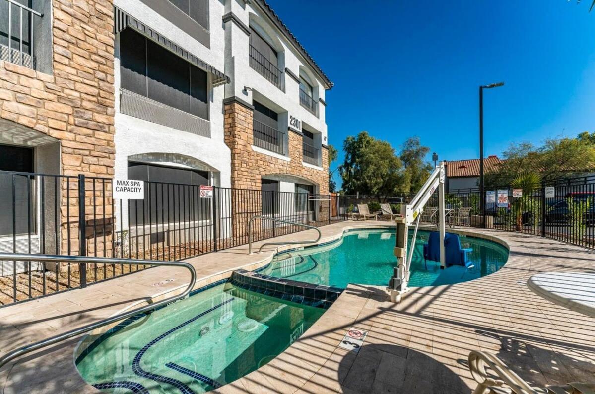 Tempe Studio Apartment Two Full Size Beds ภายนอก รูปภาพ
