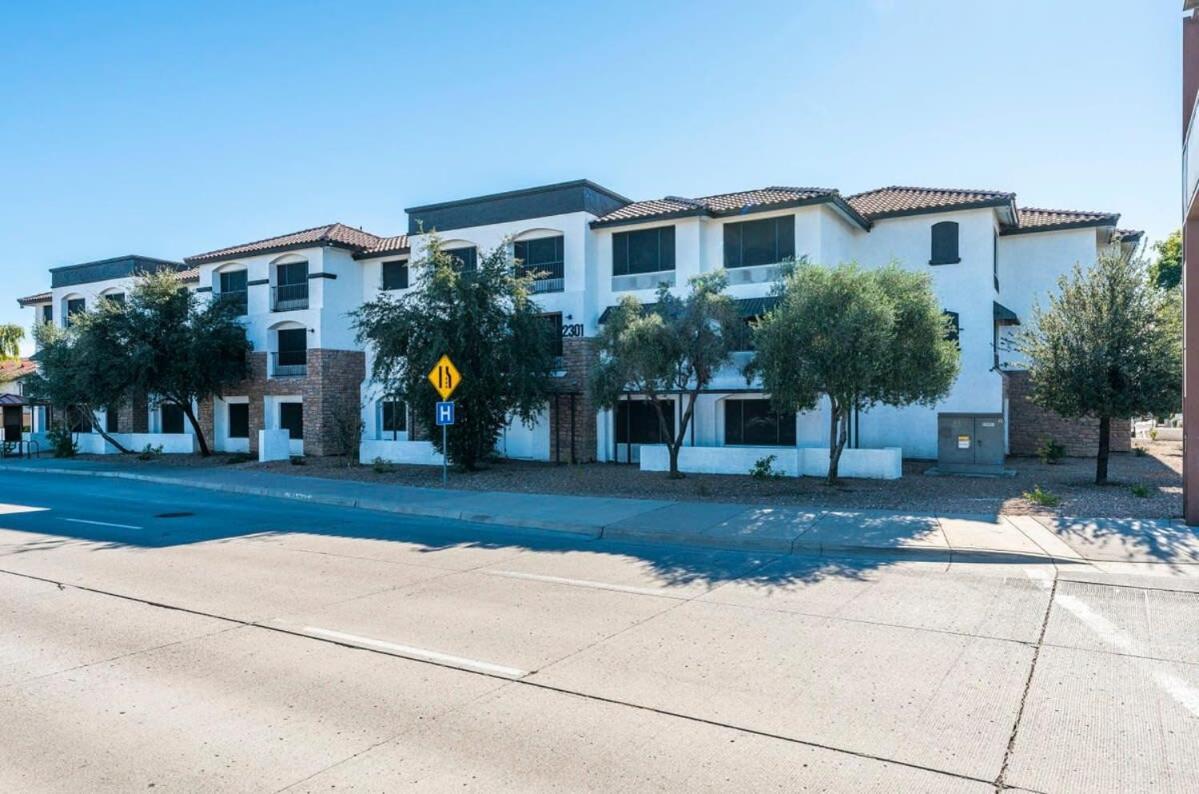 Tempe Studio Apartment Two Full Size Beds ภายนอก รูปภาพ